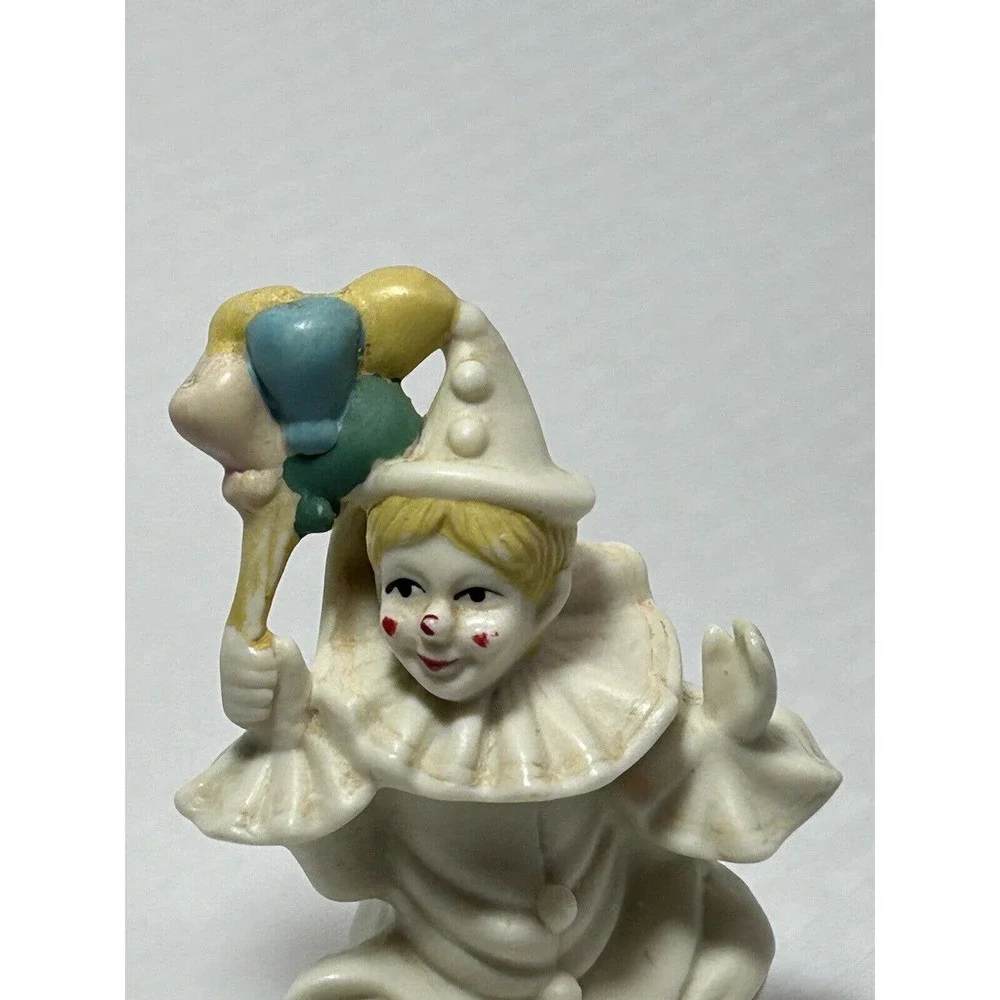 Vintage Ceramic‎ Hand Painted Clown with Balloons Figurine